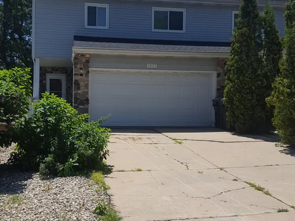 1621 Echo Dr, Sun Prairie, WI