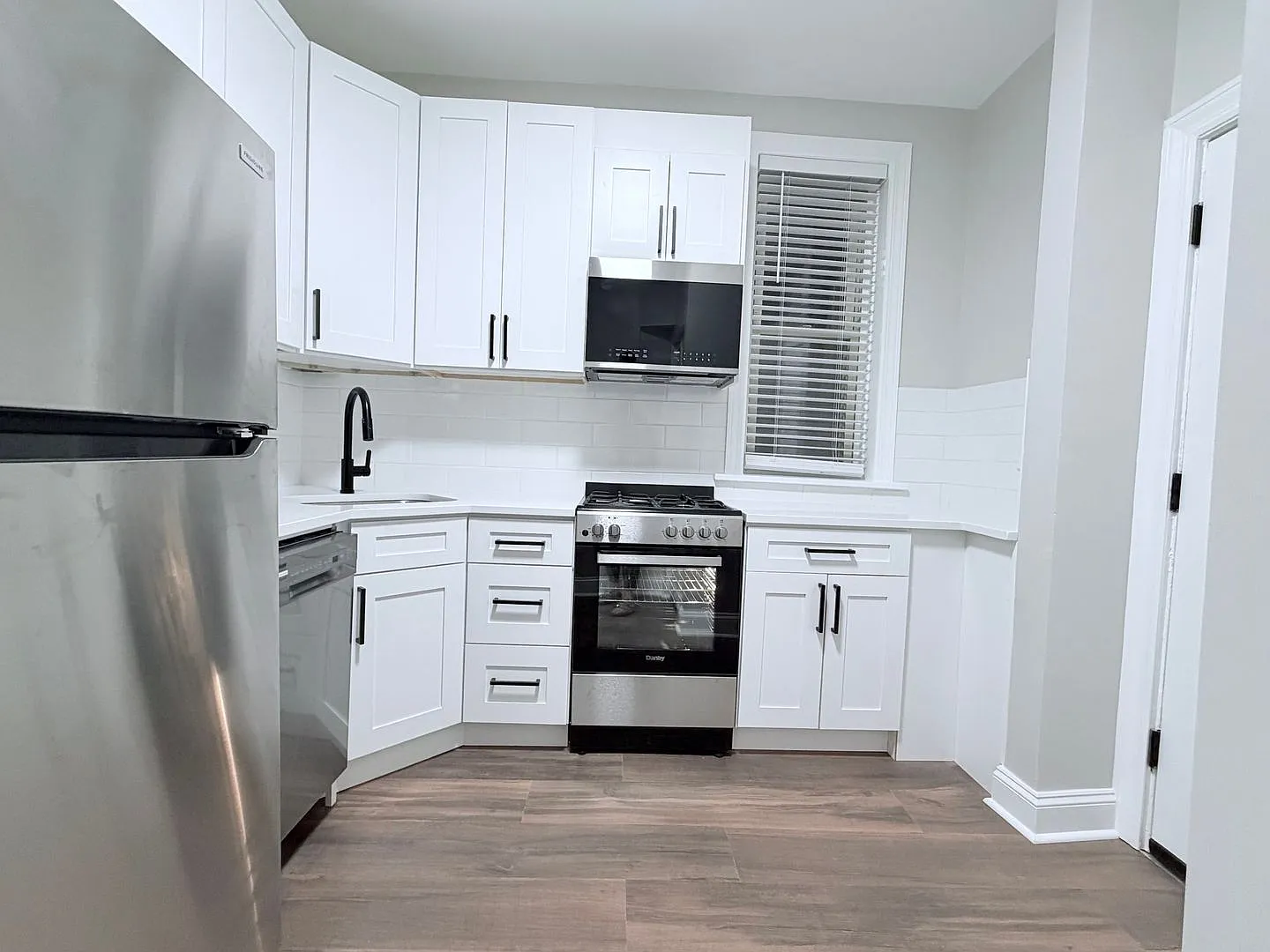 2411 W. McLean Ave — Photo 1