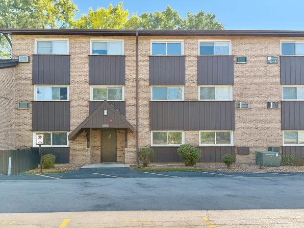 2209 Arbor Cir APT 6, Downers Grove, IL 60515