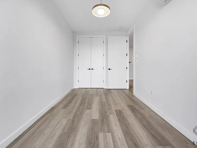 2913 Snyder Ave #6E — Photo 3