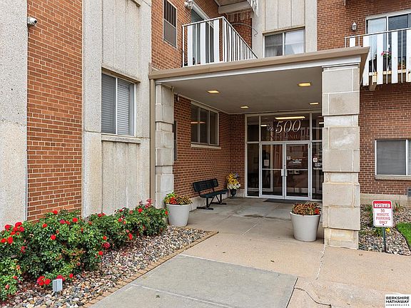 3rd image of 500 S 37th St APT 302