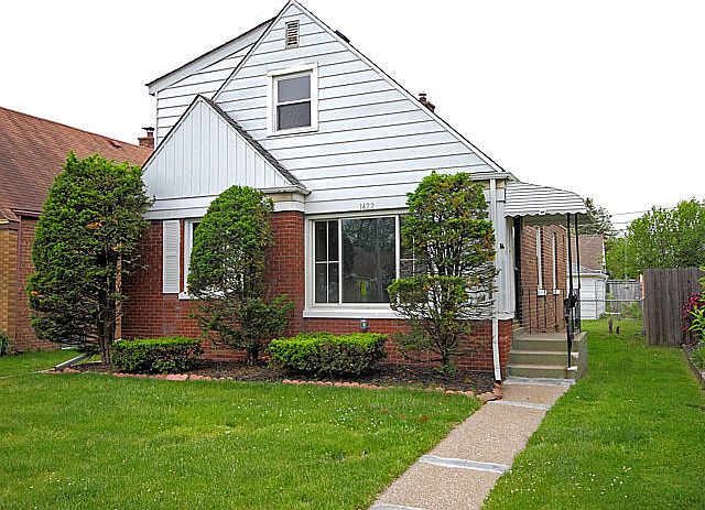 1st image of 1422 Shirley Dr