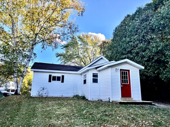 309 W 3rd St, Scottville, MI 49454