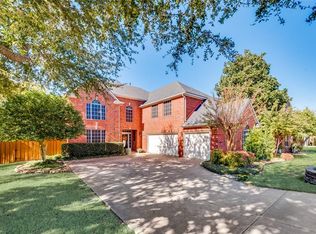 2909 Lakeway Dr, Rowlett, TX 75088