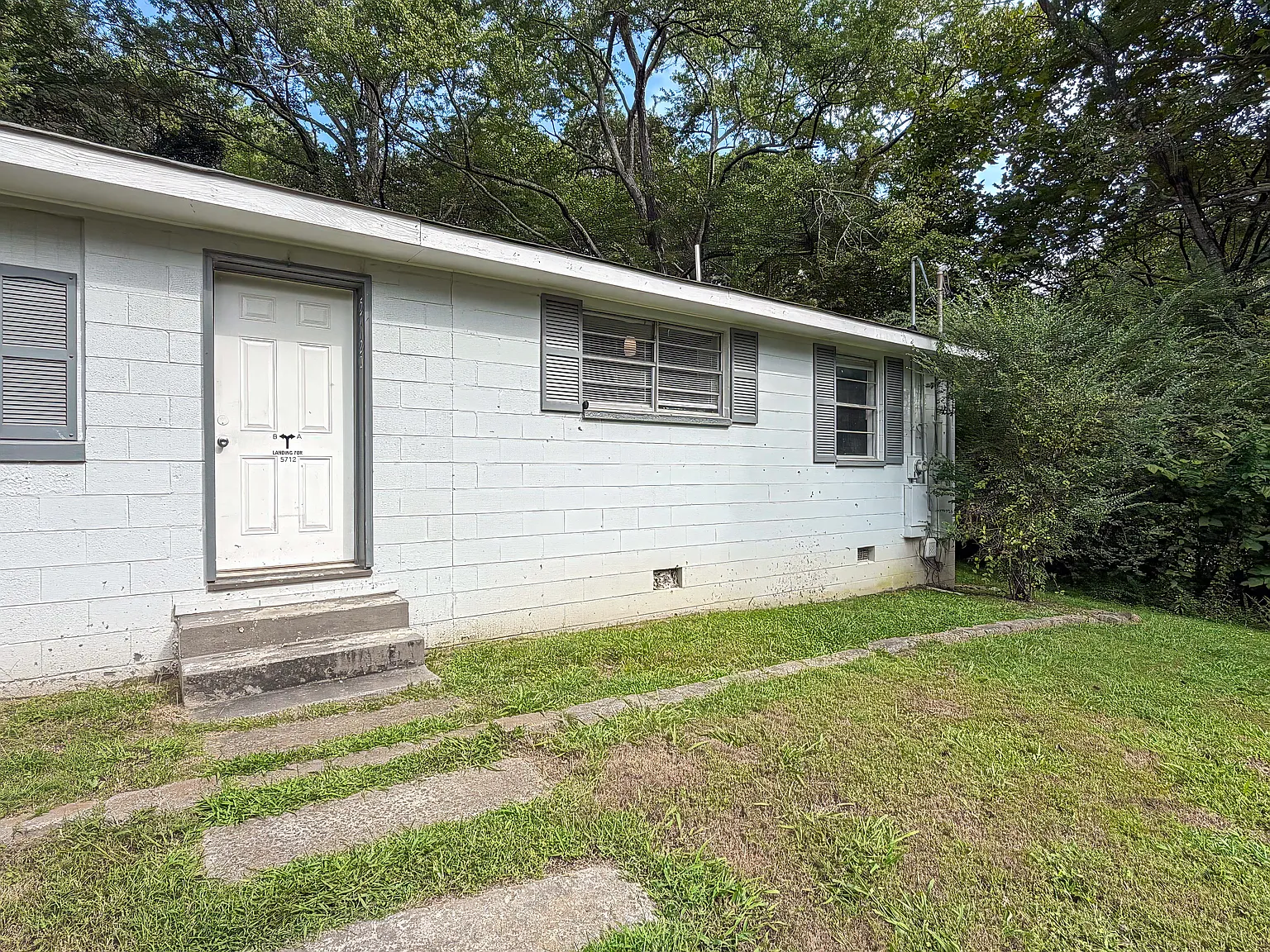 2 bed, 950 sqft, $1,300 — Photo 1