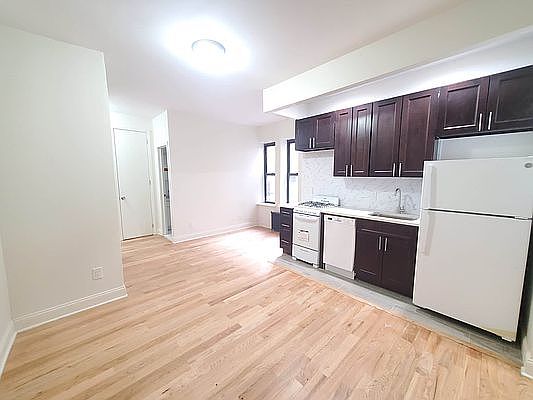 4th image of 115 Ocean Ave #13
