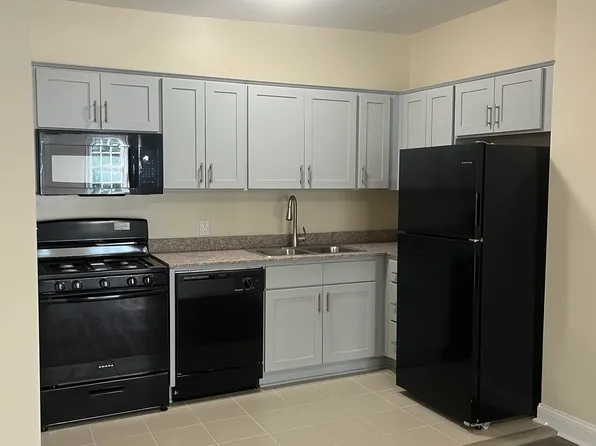 West Franklin Apts