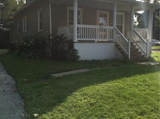 132 Milburn Dr, Syracuse, NY 13207