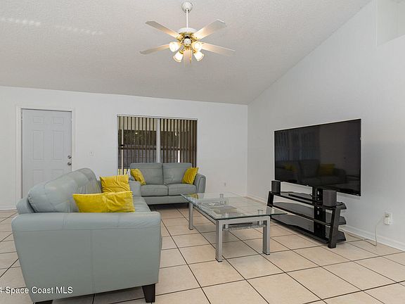 3rd image of 3002 Marshall Dr