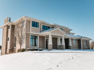 W273N6643 Ardeevin Ct, Lisbon, WI 53089