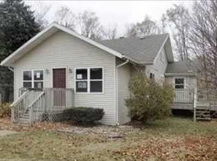 1226 Pipestone Rd, Benton Harbor, MI 49022