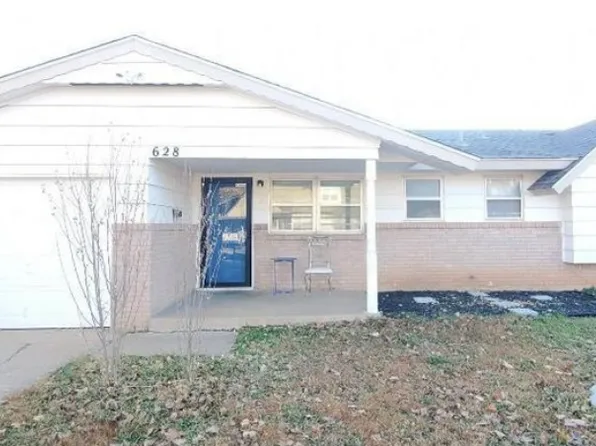 628 N Dallas Ave, Moore, OK 73160