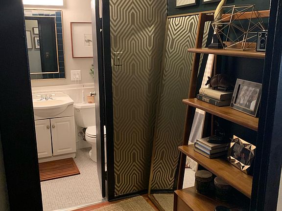 4th image of 3100 N Lake Shore Dr APT 503