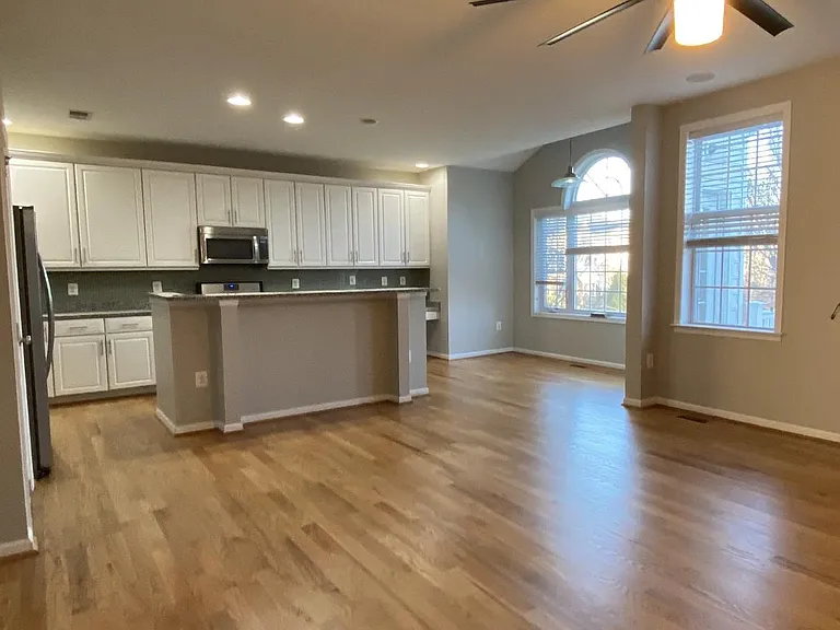 15507 Gossoms Store Ct — Photo 3