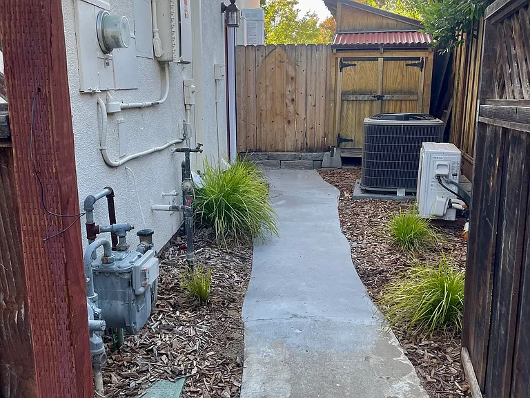 2 Donner St #A — Photo 7