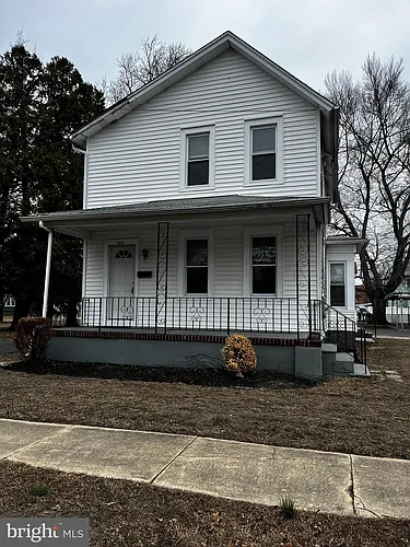 131 N 2nd St Photo 1