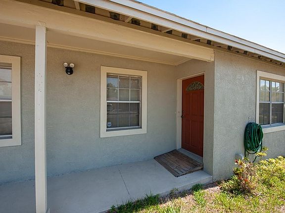 2nd image of 8109 Tanglewood Ln