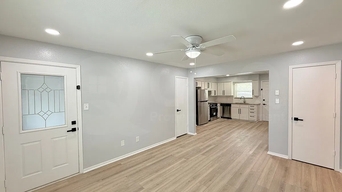 2 bed, 1.0 bath, 751 sqft, $1,550 — Photo 4