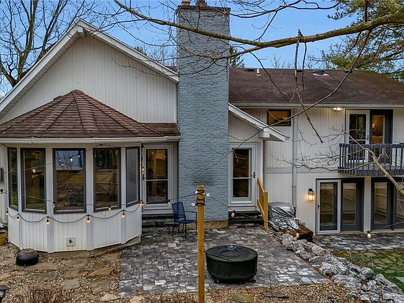 2nd image of 60 Ruskin Rd