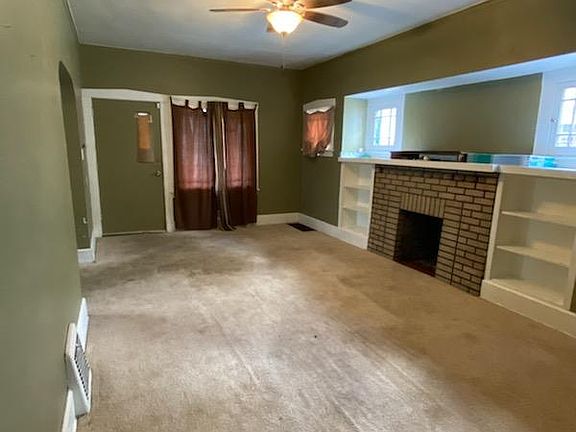 3rd image of 476 W Ravenwood Ave
