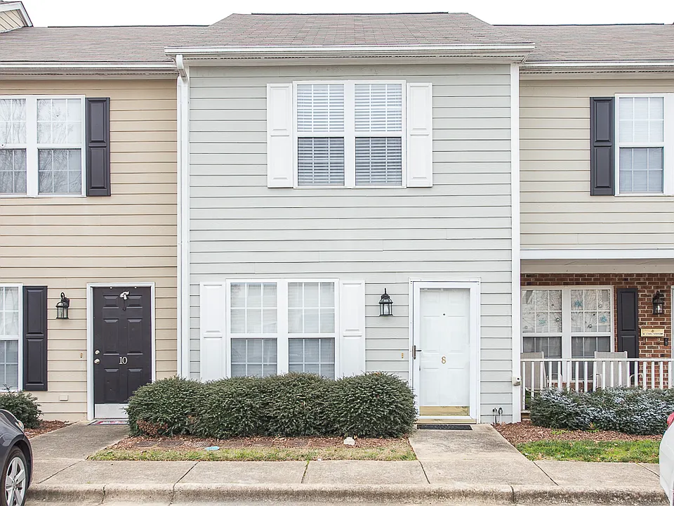 8 Cheltenham Dr