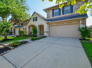 18510 S Raven Shore Dr, Cypress, TX 77433
