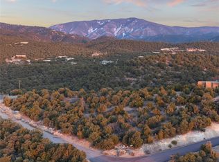 1210 Calle De Agua, Santa Fe, NM 87501