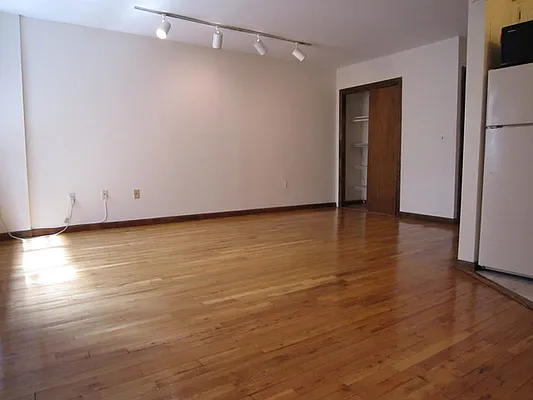 Rented by JK Dansar Corp | media 21