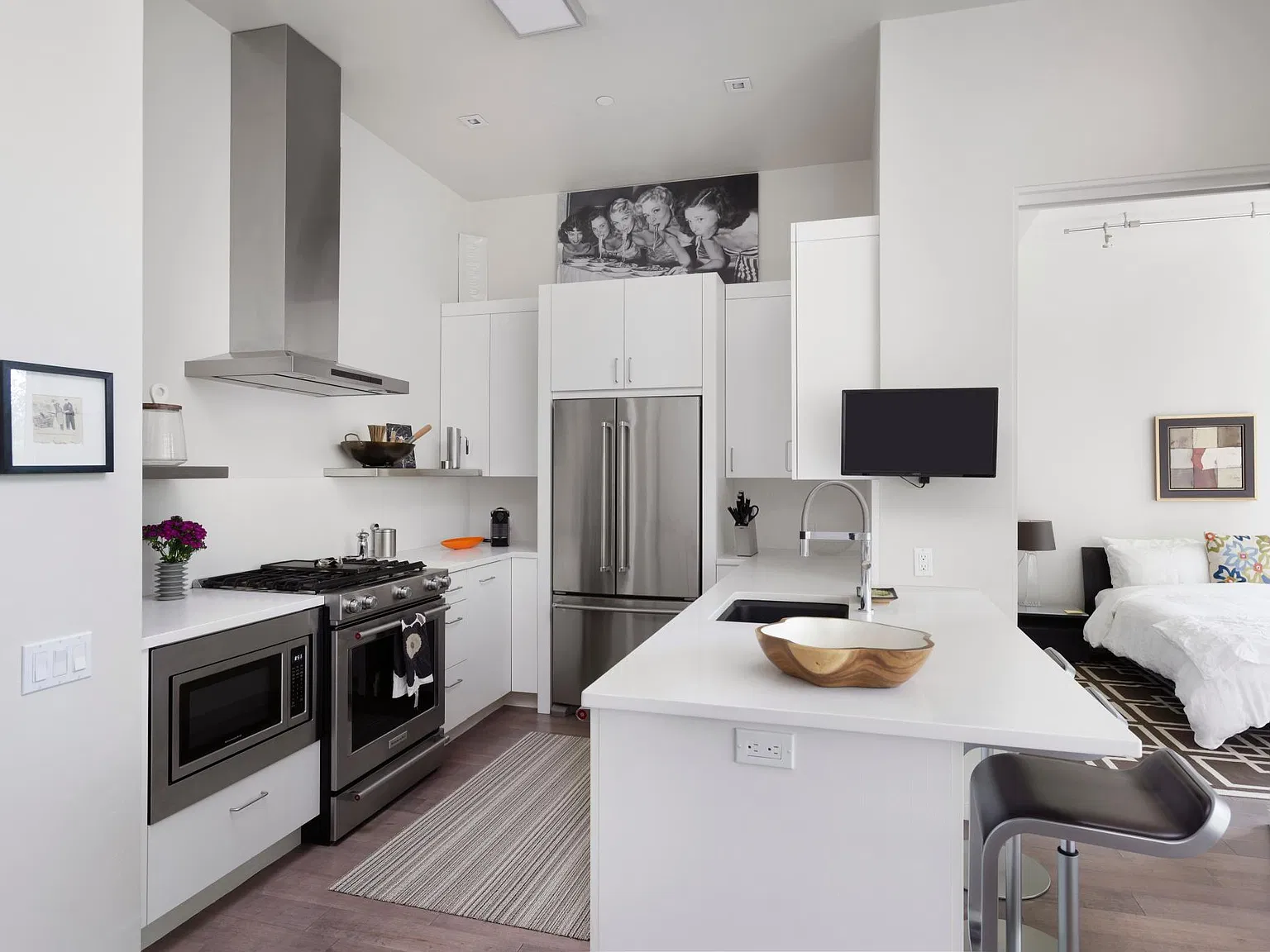 1 bed, 860 sqft, $5,000 — Photo 4
