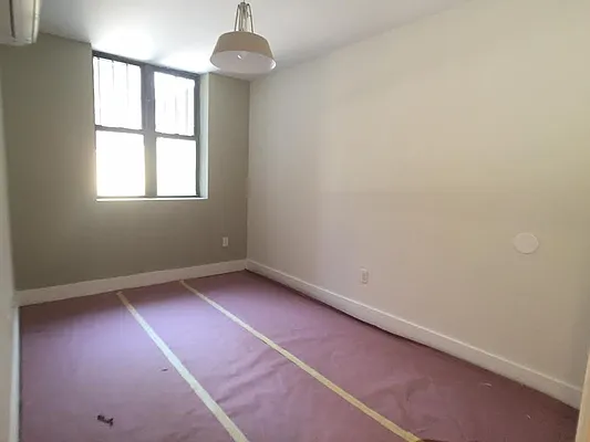 Rented by Evergreen Apartments BK | media 9