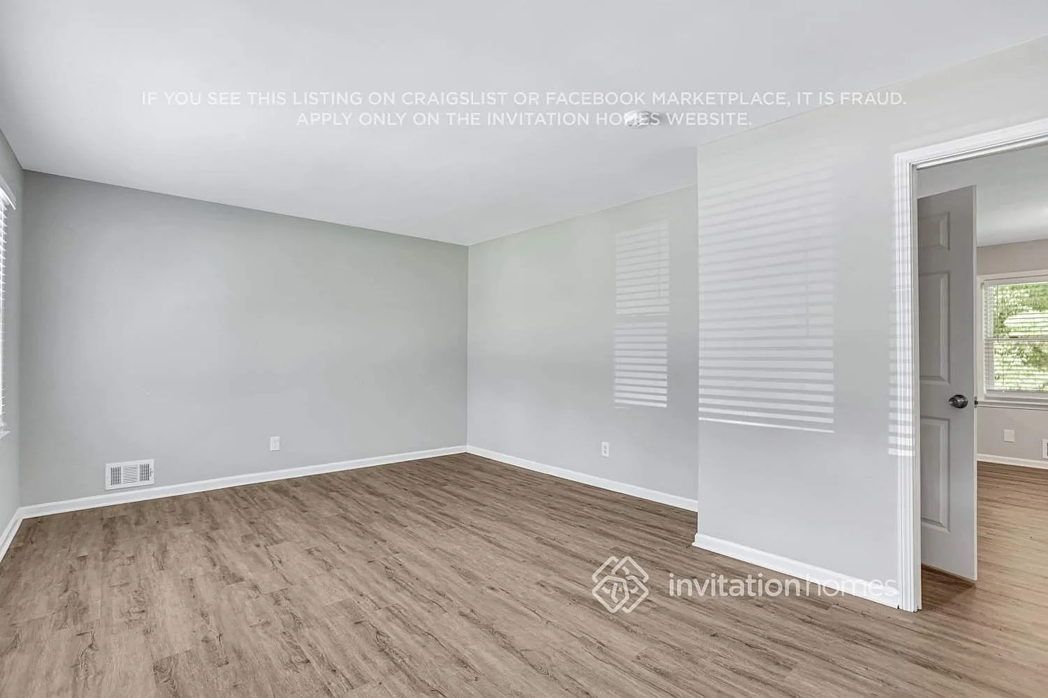 3126 Holbrook Dr Sw Marietta, GA 30060 — Photo 4