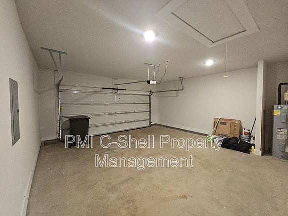 5th image of 6047 Twenty One Oaks Dr