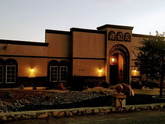 4th image of 720 Twin Hills Dr