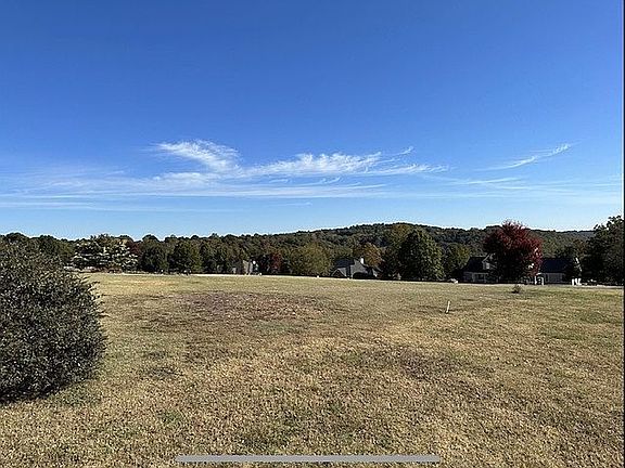 4th image of 2217 N Malcolm Ln
