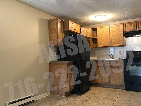 5th image of 1942 Seneca St APT 1