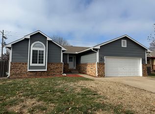 1817 N Pine Grove St, Wichita, KS 67212