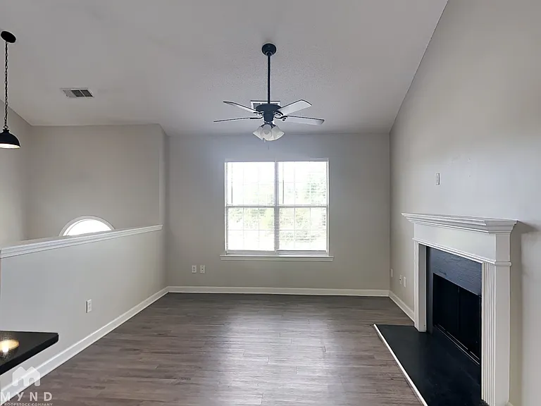 4963 McKinley Dr — Photo 3