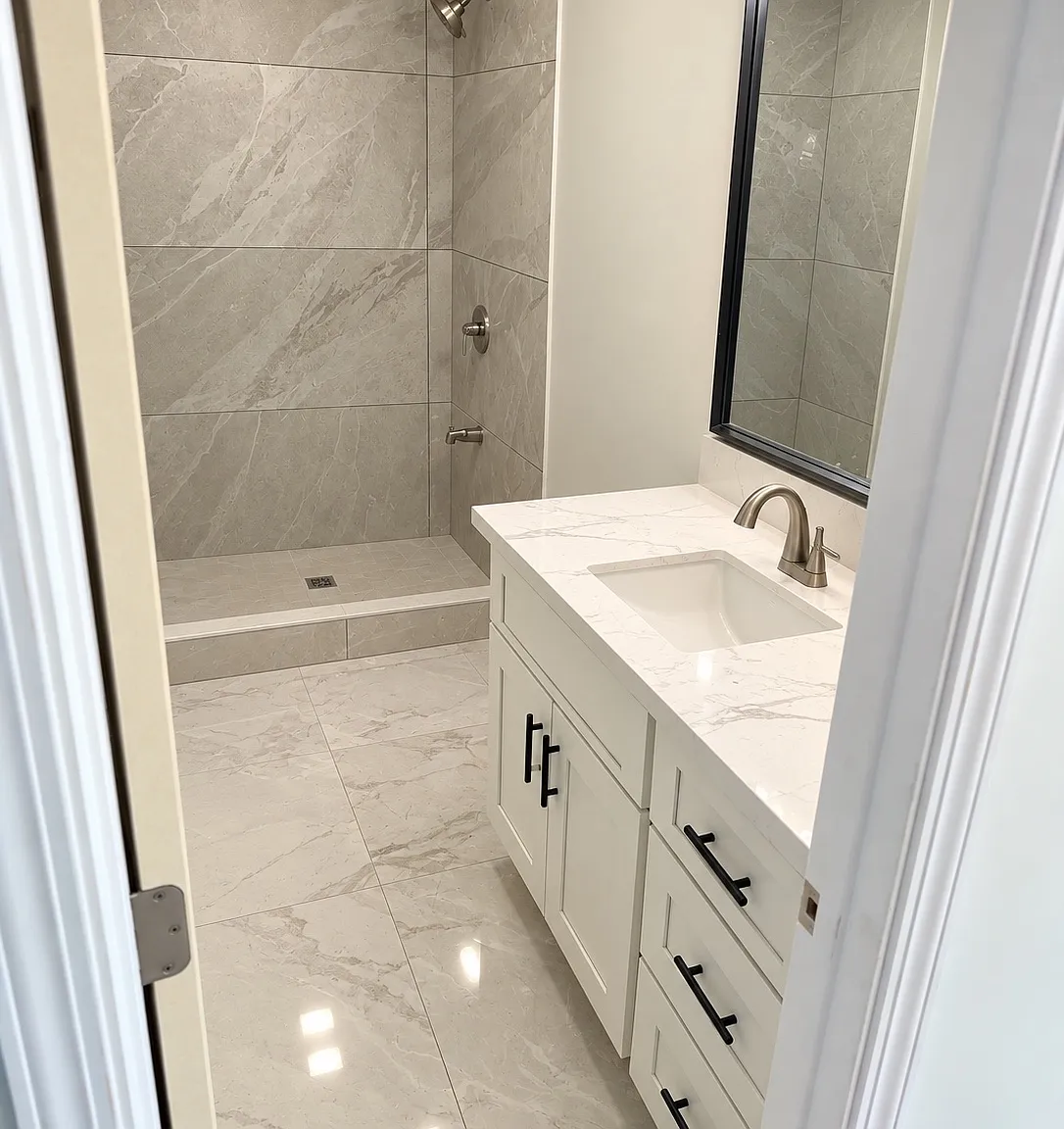 2 bed, 700 sqft, $2,500 — Photo 2
