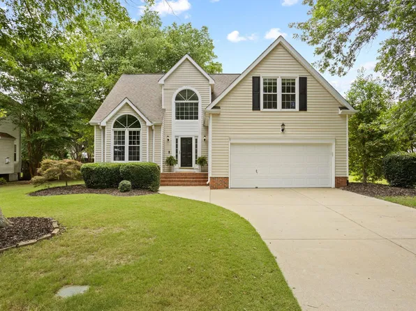 205 Fortuna Dr, Simpsonville, SC 29681