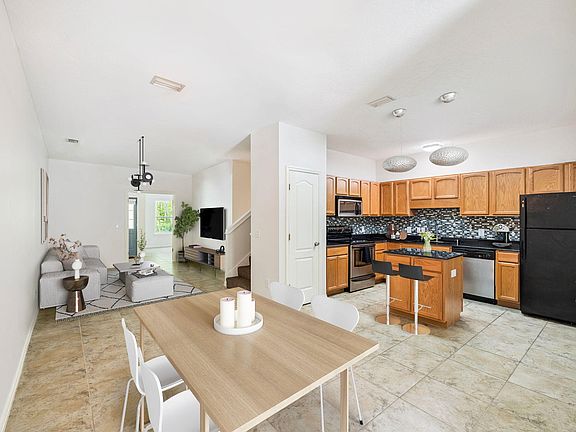 3rd image of 122 Dolphin Rd #3