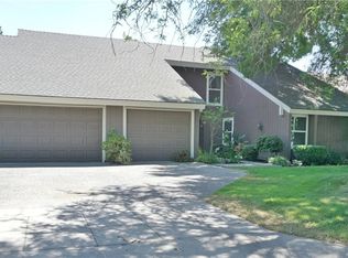 525 Accornero Ave, Madera, CA 93637