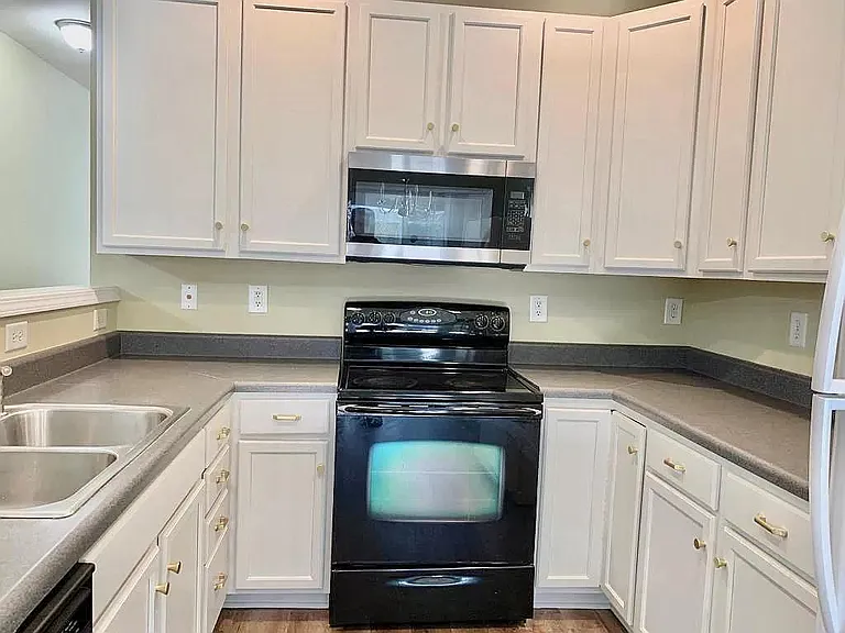 15457 Tully House Ct — Photo 2