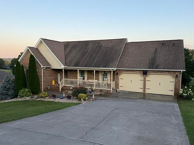 546 Providence Dr