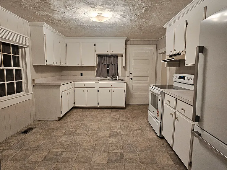 1230 Upper Valley Falls Rd — Photo 5