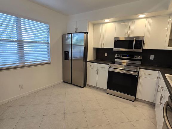 5th image of 3301 Aruba Way #K2
