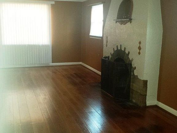 3rd image of 5202 Grafton Ave