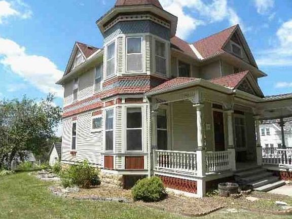 5th image of 516 N Clark St