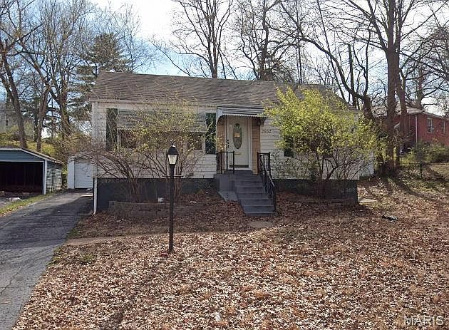 1st image of 7952 Monroe Dr