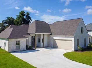 117 River Place Dr, Hahnville, LA 70057