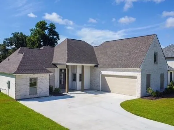 117 River Place Dr, Hahnville, LA 70057
